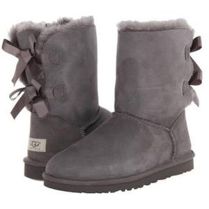 Bailey Bow II UGG great condition!